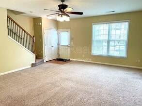 2813 Deerwood Ln in Atlanta, GA - Building Photo - Building Photo