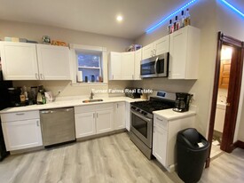 174 Saint Alphonsus St, Unit 1 in Boston, MA - Building Photo