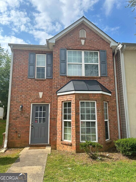 1895 Grove Way in Hampton, GA - Building Photo