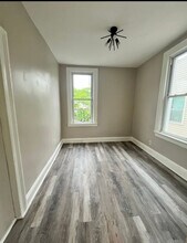 6 Jordan Ave, Unit 4 in Jersey City, NJ - Building Photo - Building Photo