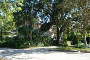 122 W Michigan Ave in DeLand, FL - Building Photo