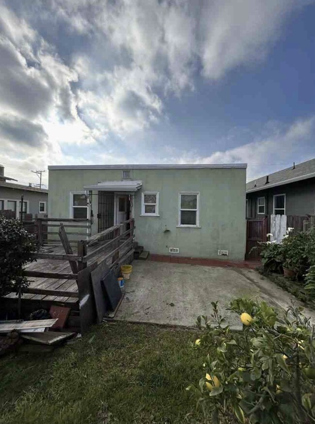 5388 Wentworth Ave in Oakland, CA - Building Photo - Building Photo