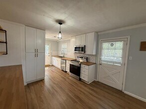 1285 Clark Rd in Gainesville, TX - Building Photo - Building Photo