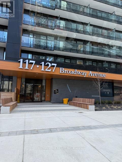 117-3117 Broadway Ave in Toronto, ON - Building Photo - Building Photo