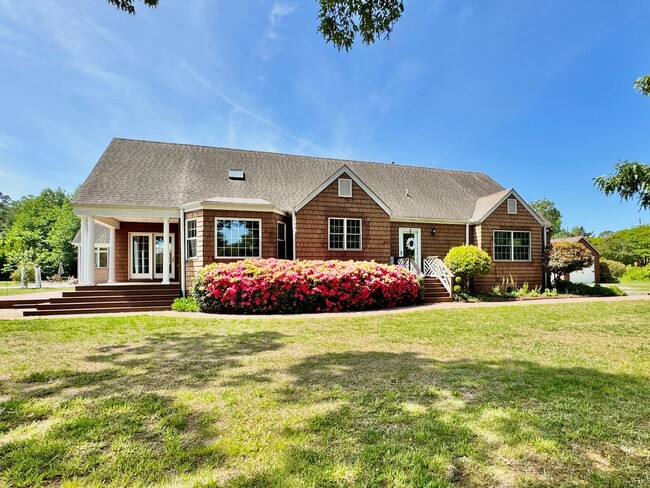 property at 2428 Greenwell Rd