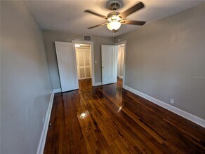 520 11th Ave NE in St. Petersburg, FL - Building Photo - Building Photo