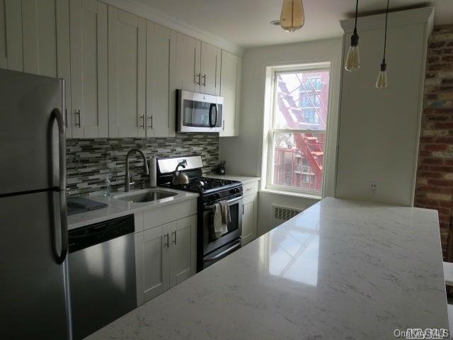 84-55 Daniels St in Queens, NY - Building Photo - Building Photo