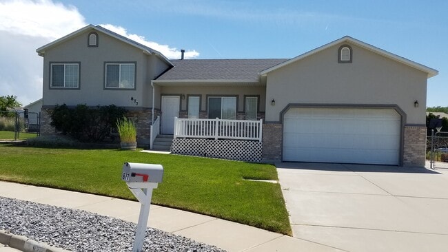 property at 877 W 1145 N