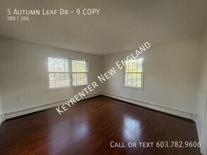 5 Autumn Leaf Dr in Nashua, NH - Foto de edificio - Building Photo