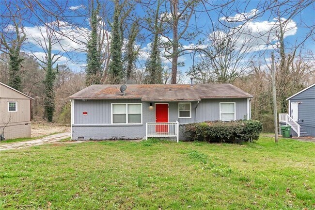 2290 Swallow Cir SE in Atlanta, GA - Building Photo - Building Photo