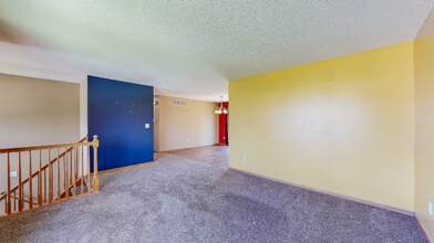 3137 Lake St NW in Rochester, MN - Building Photo - Building Photo