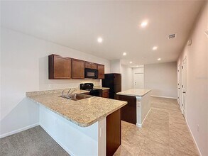 409 Sedgewick Dr in Davenport, FL - Building Photo - Building Photo