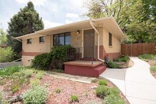 308 East St in Golden, CO - Building Photo