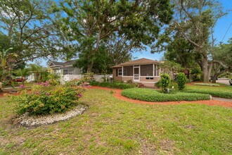 486 27th Ave N in St. Petersburg, FL - Building Photo - Building Photo