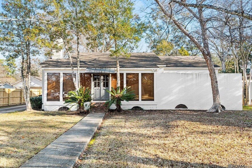 4621 Sweetbriar St in Baton Rouge, LA - Building Photo