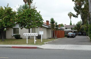 2635 Santa Ana Ave Apartments