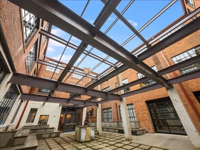 2125 Superior Living in Cleveland, OH - Building Photo - Building Photo