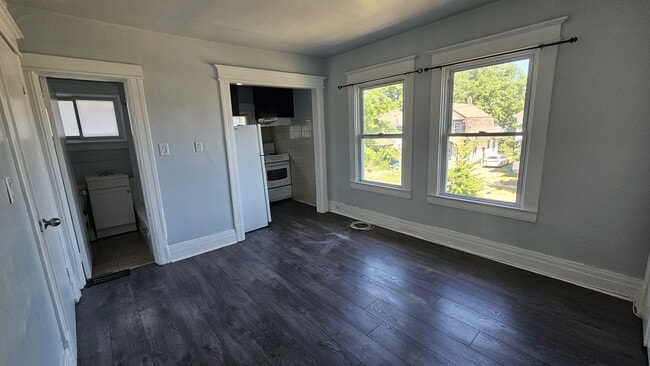 49 Berryman Ave in St Catharines, ON - Building Photo - Building Photo