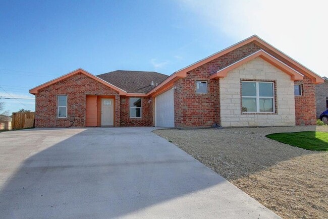 property at 2310 N Poe St