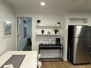 3975 Sunset Dr in Spring Park, MN - Building Photo - Building Photo