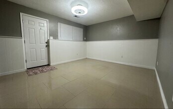 930 Potter Dr in Colorado Springs, CO - Building Photo - Building Photo
