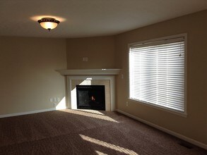 2305 Treetop Ln in Hebron, KY - Building Photo - Building Photo