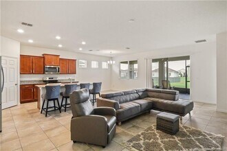 10558 SW Toren Wy in Port St. Lucie, FL - Building Photo - Building Photo