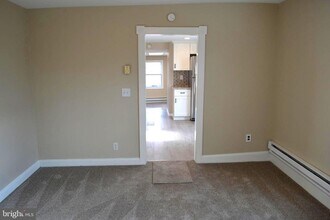 1643 Rockwell Rd in Abington, PA - Building Photo - Building Photo