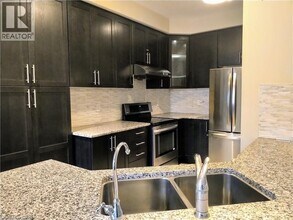 414 Bamberg Crescent in Waterloo, ON - Building Photo - Building Photo