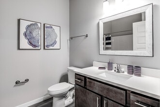 Flats at Neill Park in Burnsville, MN - Building Photo - Interior Photo