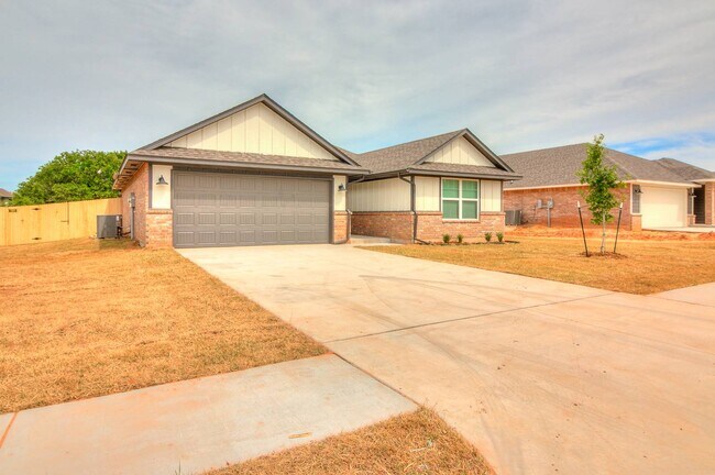 property at 4621 Lincoln St
