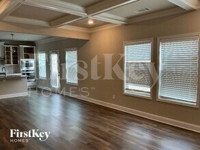 7000 Lancaster Xing in Flowery Branch, GA - Foto de edificio - Building Photo