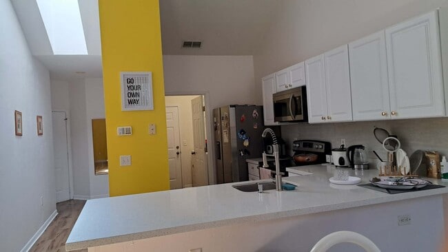 13200 W Newberry Rd, Unit #X137