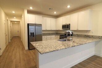 6862 Ronaldinho Dr in Sparks, NV - Building Photo - Building Photo