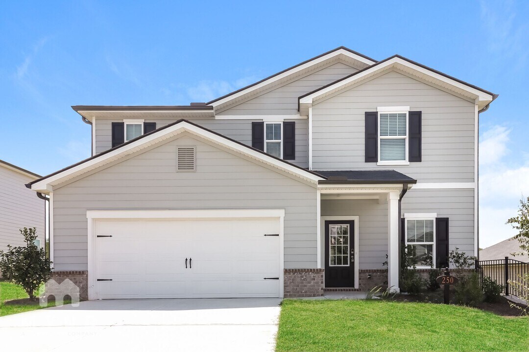 250 Sope Crk Cir in Pendergrass, GA - Building Photo