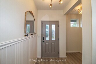 17933 27th Ave SE in Bothell, WA - Building Photo - Building Photo