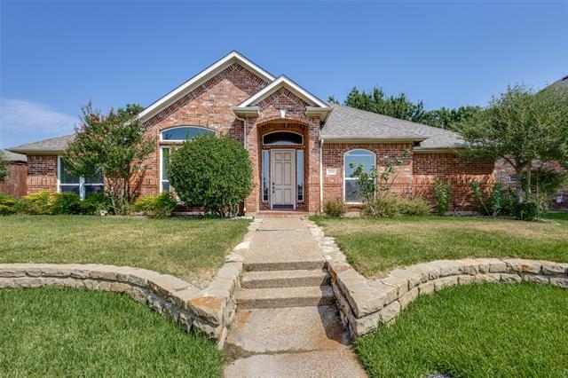 9615 Windy Hollow Dr in Irving, TX - Building Photo