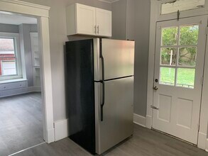 2831 Globe Ave, Unit 1 in Lorain, OH - Foto de edificio - Building Photo