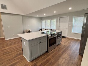 1739 Carter Cir in Atlanta, GA - Foto de edificio - Building Photo