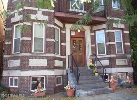 68 Morris St in Albany, NY - Building Photo