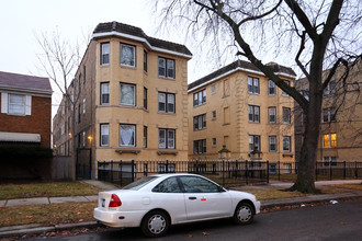 3215 N Keating Ave in Chicago, IL - Building Photo - Building Photo