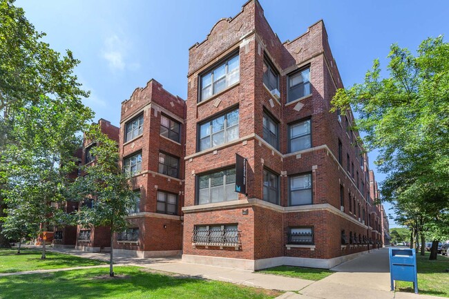 5300-5308 S. Greenwood Avenue in Chicago, IL - Building Photo - Building Photo