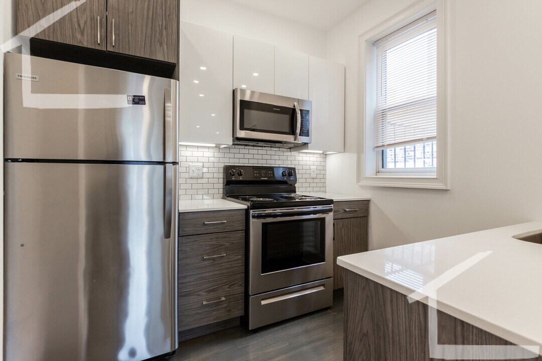 124 Peterborough St in Boston, MA - Building Photo