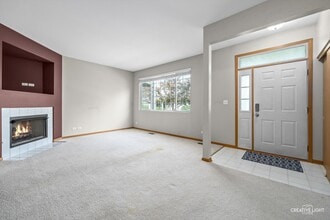 2316 Reflections Dr in Aurora, IL - Building Photo - Building Photo