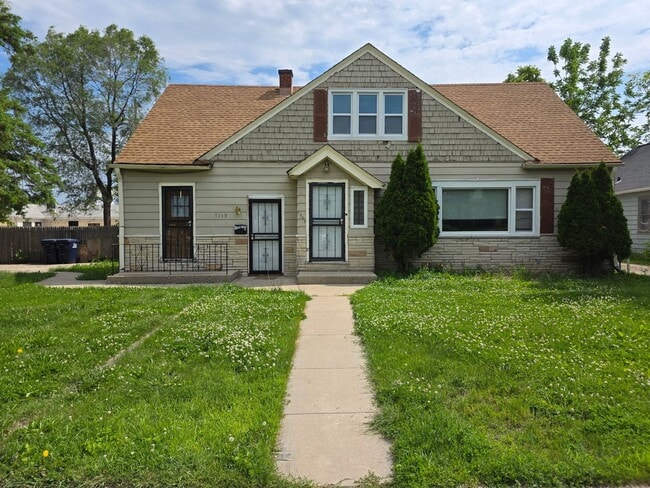property at 7348 W Medford Ave