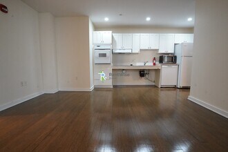 40 Boylston St, Unit 208 in Boston, MA - Foto de edificio - Building Photo