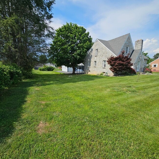 16730 Virginia Ave in Williamsport, MD - Building Photo - Building Photo