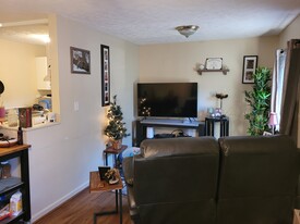 1110 Sarah St, Unit A in Pittsburgh, PA - Building Photo