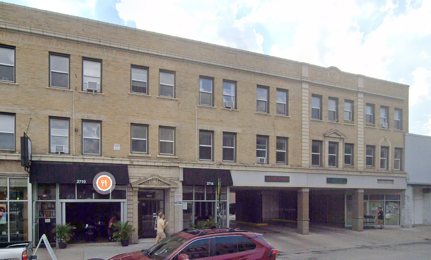 2712 N Milwaukee Ave, Unit 302 in Chicago, IL - Foto de edificio