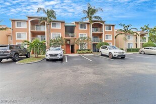 1180 Wildwood Lakes Blvd in Naples, FL - Building Photo
